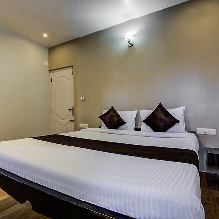 Hotel Oyo 18944 Venus Residency Ooty Esterno foto